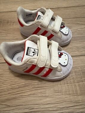 (TD) adidas Originals Superstar x Hello Kitty Shoes 'White Red' GV8863